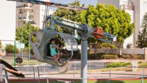 Finding the Right Balance: Tech and Outdoor Play for Kids