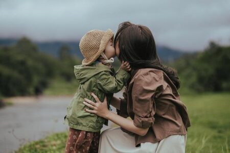 Bridging the Gap: Navigating Parenting Expectations vs. Reality