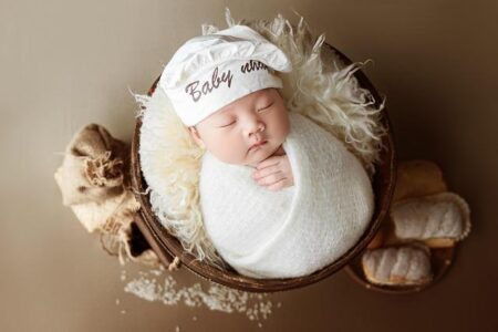 Nurturing Newborns: Crafting the Perfect Feeding Schedule
