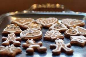 Crafting Fun: Easy Homemade Playdough for Family Bonding