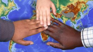Nurturing Multicultural and Bilingual Kids: A Guide for Parents