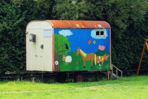 Creating Joy: Your Guide to a Family-Friendly Playroom