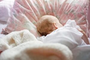 Creating a Cozy Green Nursery: Eco-Friendly Tips for Your Baby