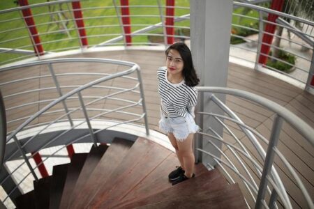 Building Bridges: Nurturing Strong Bonds with Your Teen