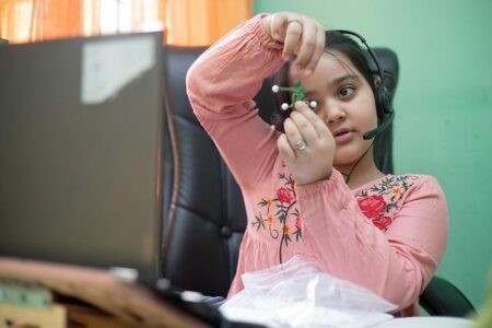 Effective Strategies to Support Your Child’s Online Learning Journey