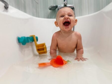 Embracing the Joy: Preparing for Your Baby’s First Bath